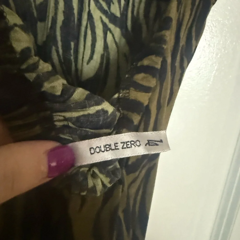 Elegant Black and green Maxi Dress - Picture 3 of 3